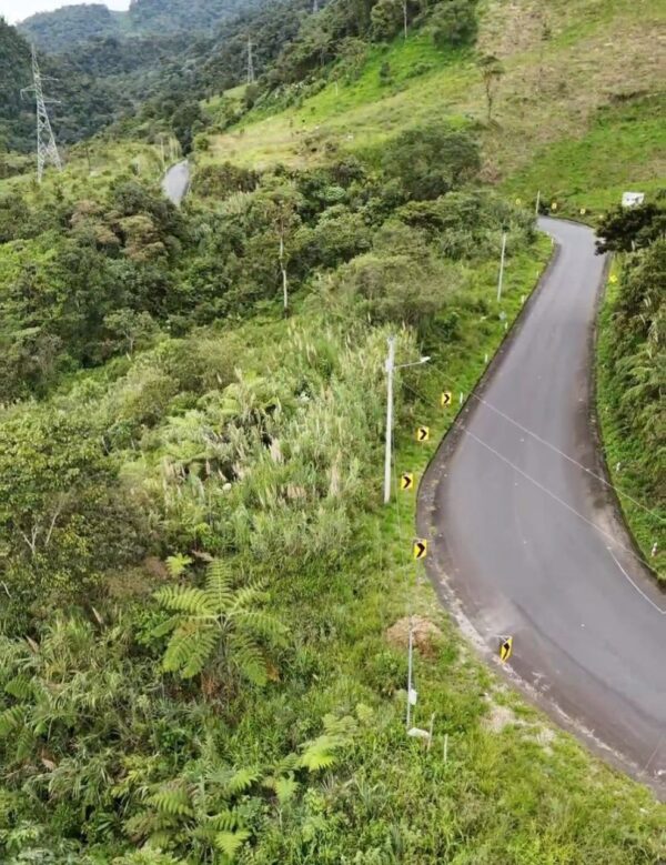 Gran oportunidad en Morona Santiago  Finca de 55 hectáreas en venta, ubicada en la vía Riobamba, a solo 15 minutos de Macas y 2h30 de Riobamba