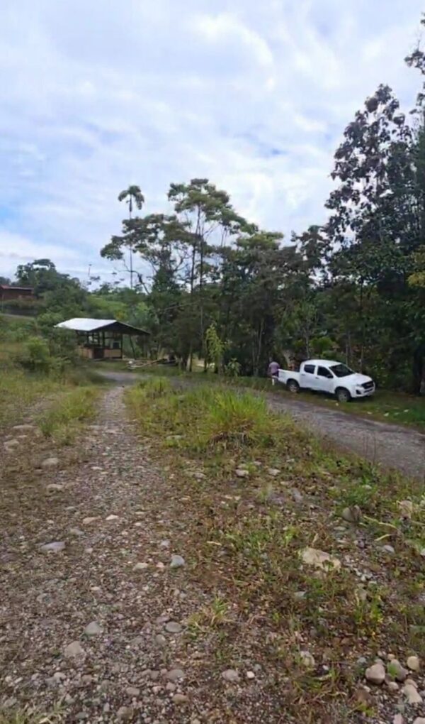 5166186955593681704_121 2 Lotes1300 m2 en Huamboya